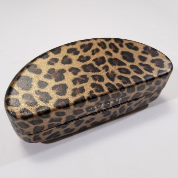 Guess Beautiful Leopard Print Hard Sunglasses Case - Picture 7 of 11